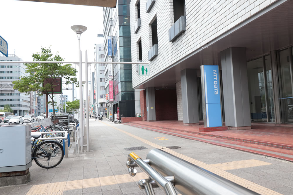 伏見駅２番出口階段より